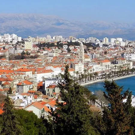 Nice With Underground Garage Apartman Split